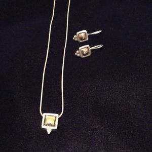 Necklace and earring set